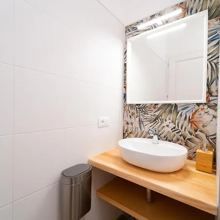 Velis - Art & Hospitality 4*