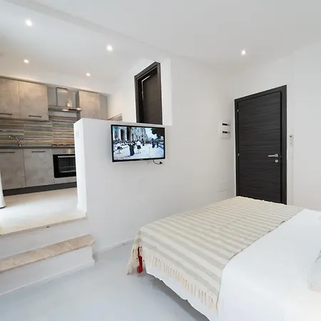 Velis - Art & Hospitality 4*