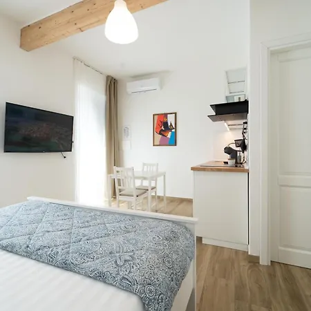 Velis - Art & Hospitality 4*