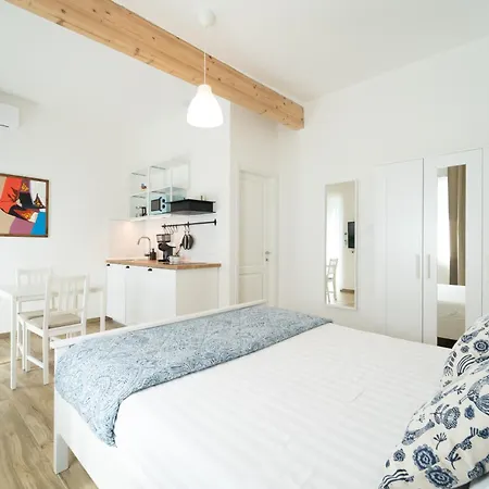 Velis - Art & Hospitality 4*