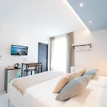 Pensión Velis - Art & Hospitality 4*