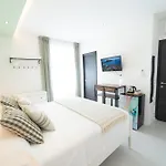 Pensión Velis - Art & Hospitality