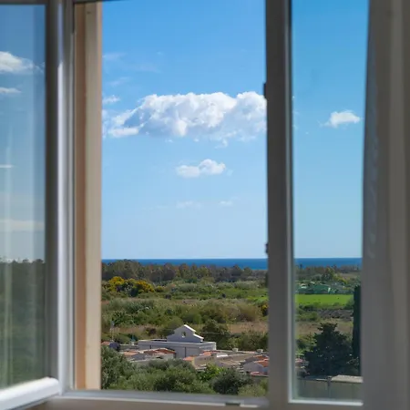 Velis - Art & Hospitality Guest house
