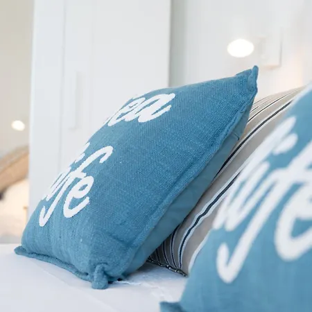 Velis - Art & Hospitality Guest house *
