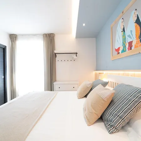 Velis - Art & Hospitality 4*